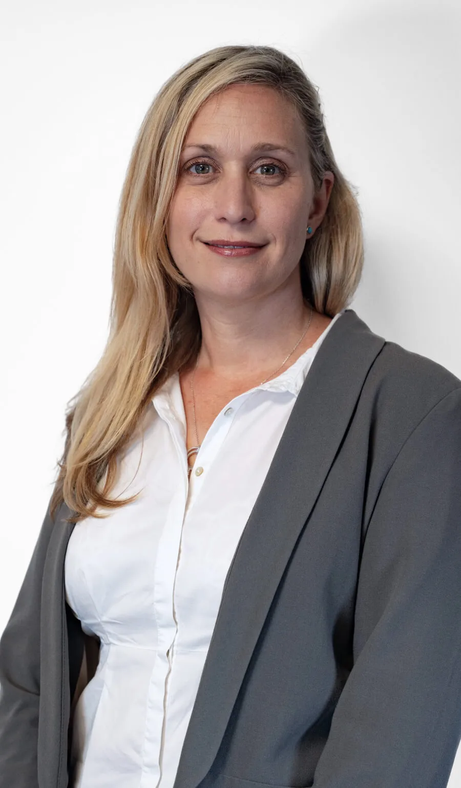 Heather Noakes of the Yellowstone Accounts team